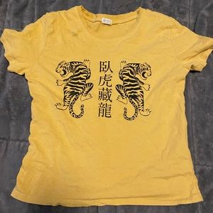 Brandy Melville shirt